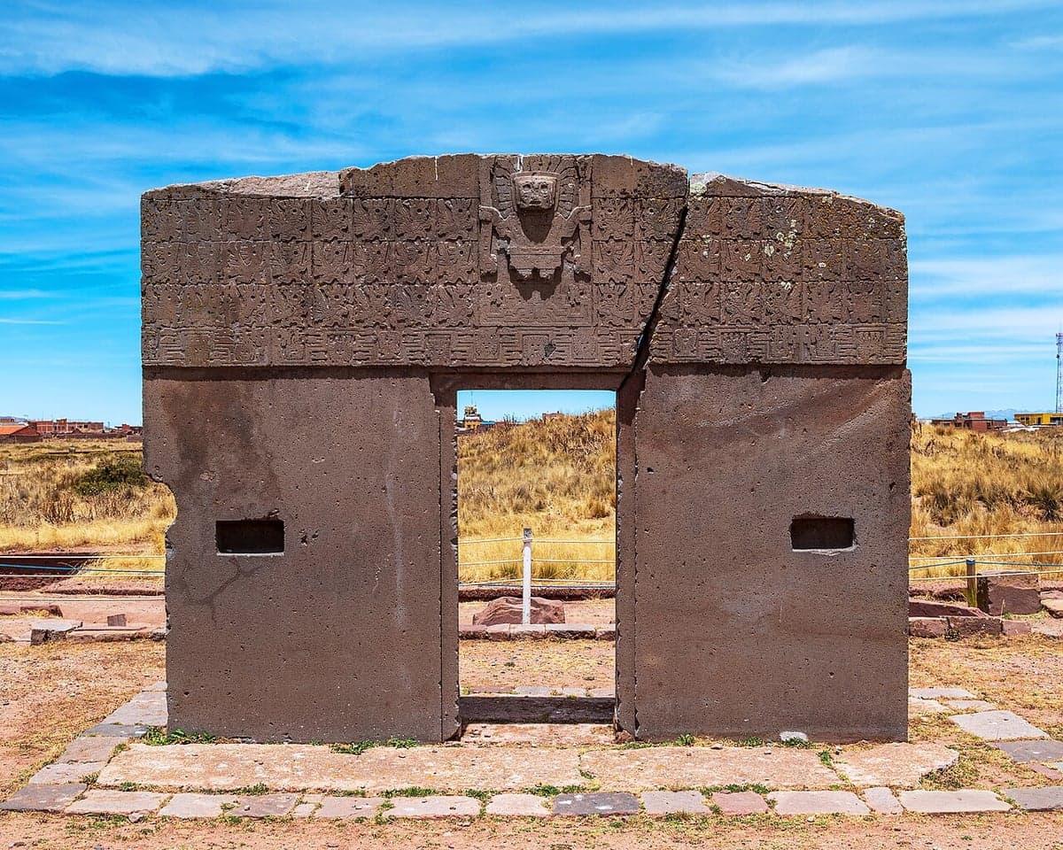 Tiwanaku, City by the Lake